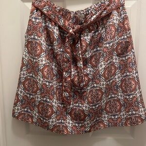 Loft medallion print tie waist skirt. Elastic waist. EUC. Size Medium.